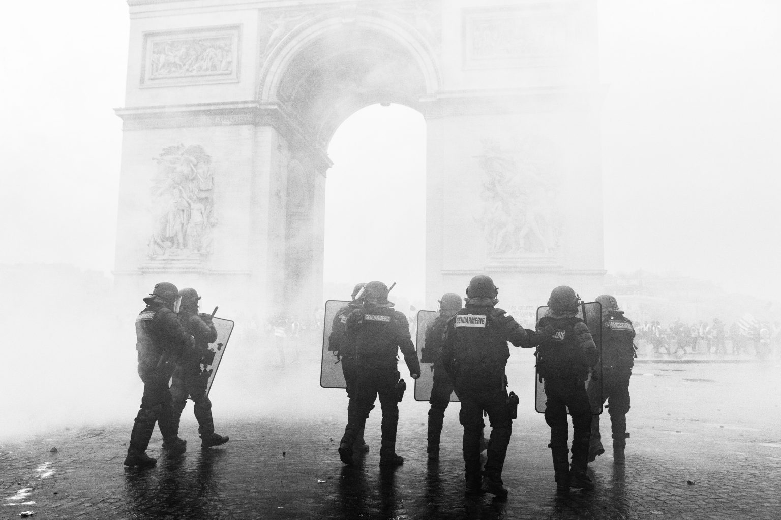 Emeute des gilets jaunes au centre de Paris, acte 3